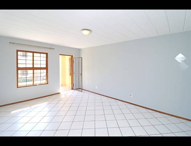 2 BEDROOM APARTMENT FOR SALE IN ROBINDALE